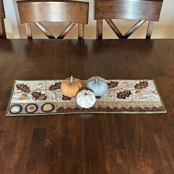 Vintage Fall FEEDSACK Patchwork Quilted Autumn Table cloth Runner 30” L x‎ 10” W - Picture 1 of 8